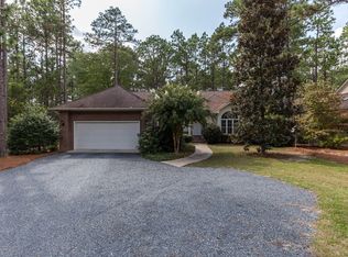 5 Scots Glen Dr, Southern Pines, NC 28387