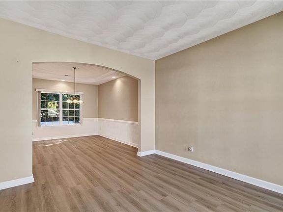 3rd image of 1944 Breck Ave