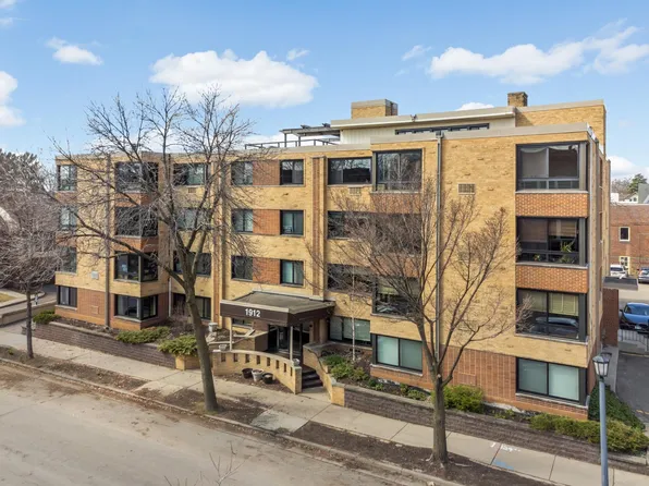 1912 Dupont Ave S APT 405, Minneapolis, MN 55403