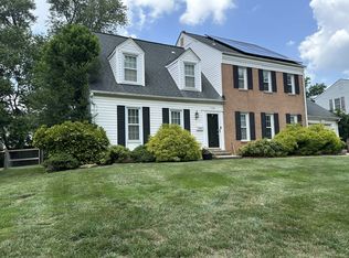 1724 Yale Pl, Rockville, MD 20850