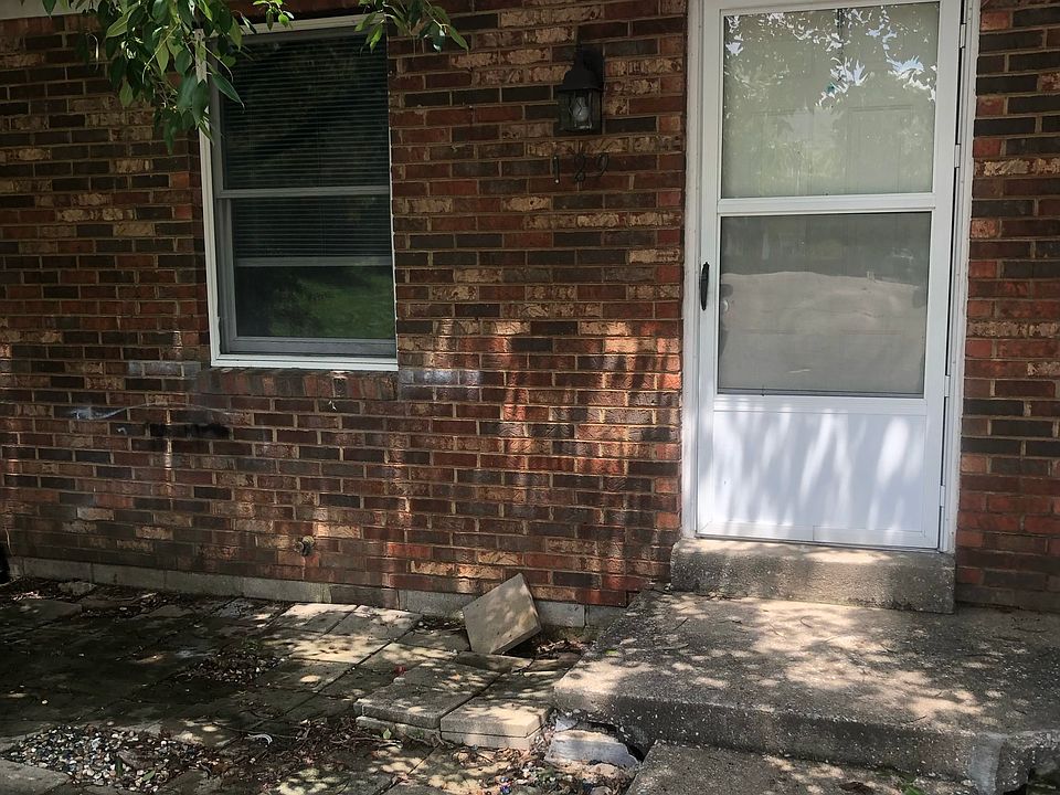 1st image of 129 Cypress Dr