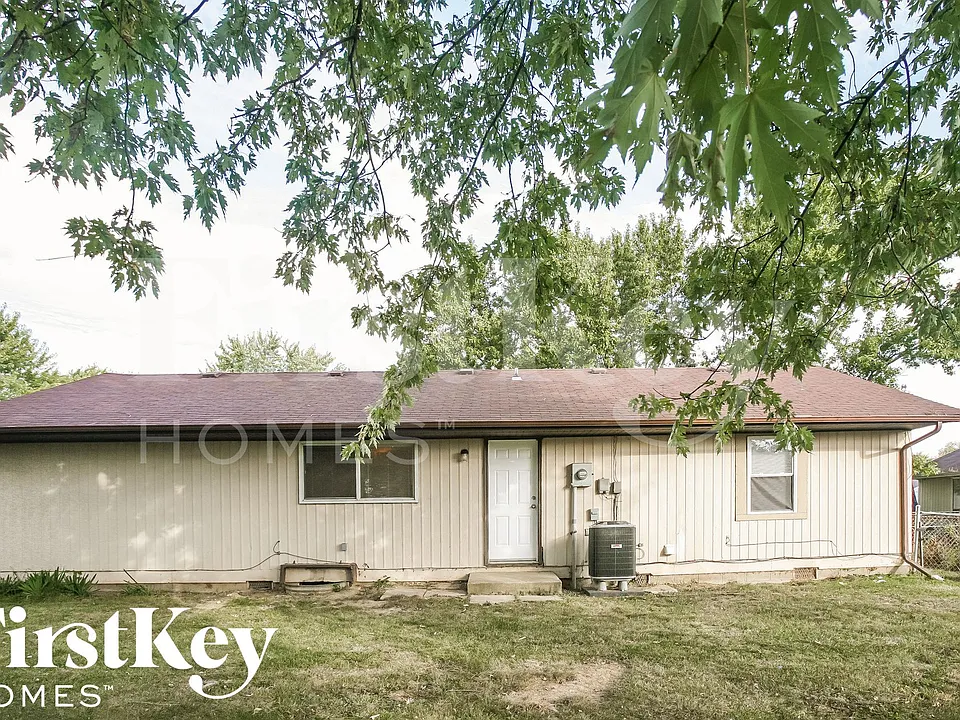 9621 Meadowlark Dr