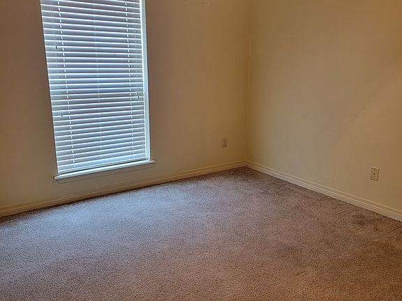 5th image of 3156 Cedar Creek Dr APT C