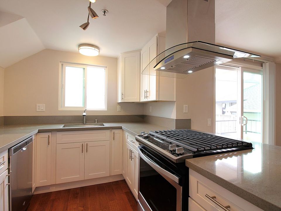 1st image of 227 Avenida Lobeiro Studio A