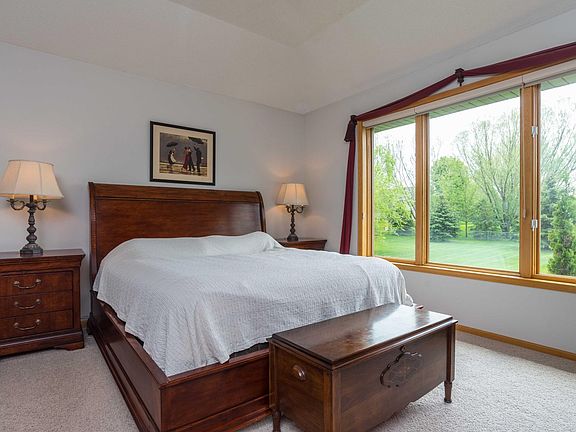 2nd image of 4010 136th Ln NE