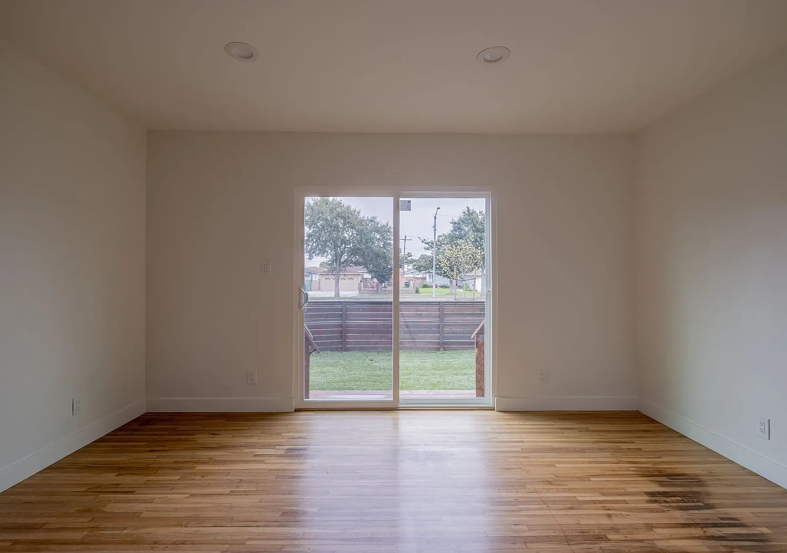 17901 Crenshaw Blvd Residences — Photo 4