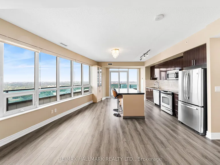 7171 Yonge St #Penthouse 301 — Photo 7