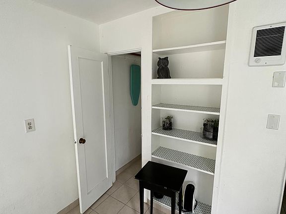 5th image of 1857 31st St #1/2