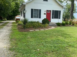 6538 Godfrey Rd, Godfrey, IL 62035