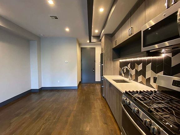 3rd image of 1485 Gates Ave #5F