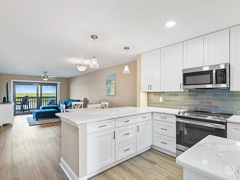 821 Bahia Del Sol Dr #B — Photo 9