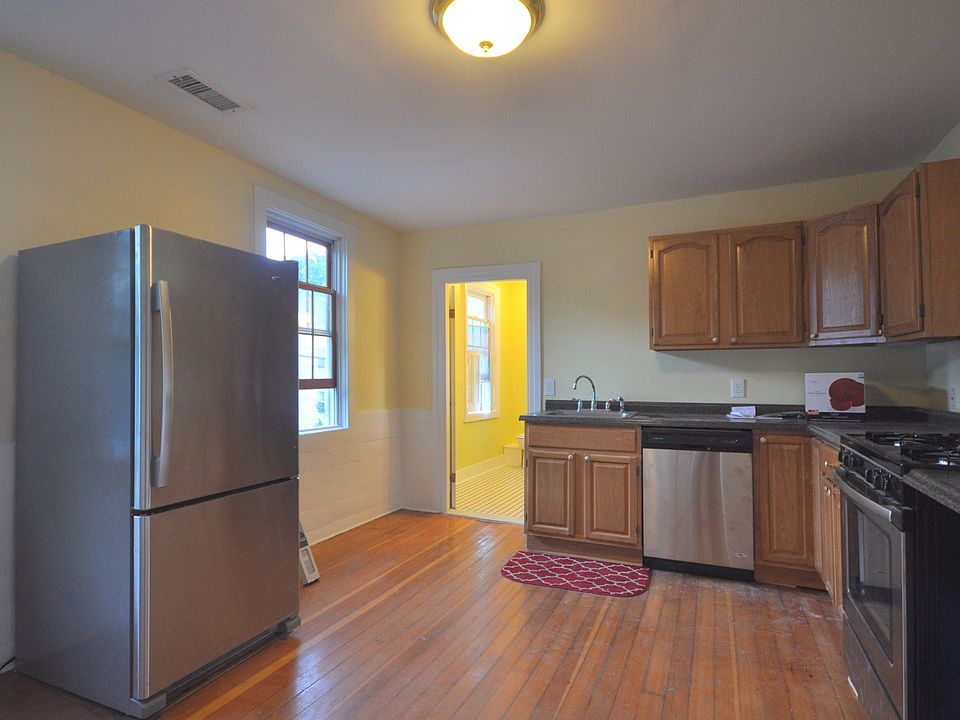2nd image of 303 Williams St #2F