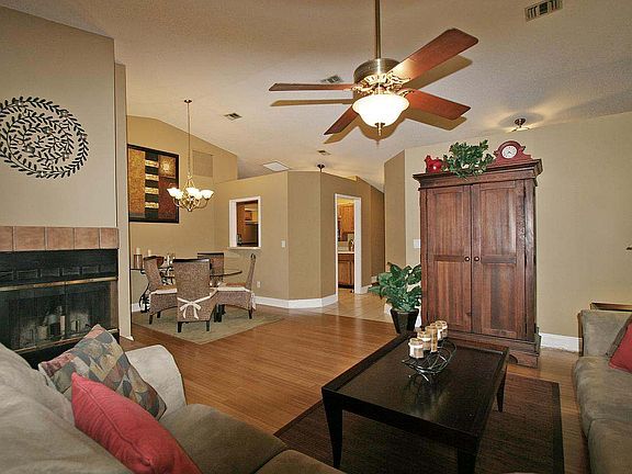 3rd image of 3950 Arbor Lake Cir