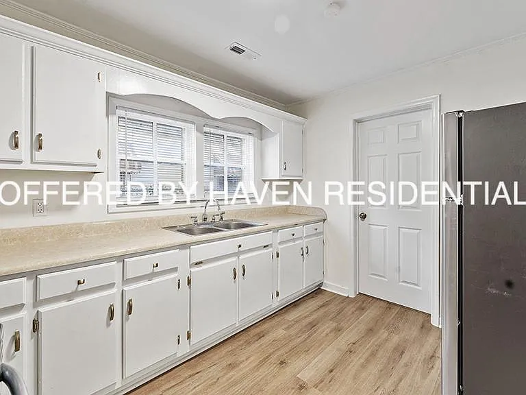 423 Church St NW — Photo 20
