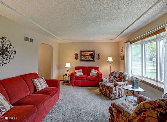 3rd image of 1716 Haas Dr