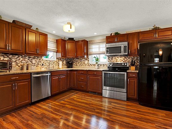 4th image of 521 Westland Dr