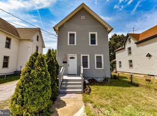 1518 Pine St, Paulsboro, NJ 08066