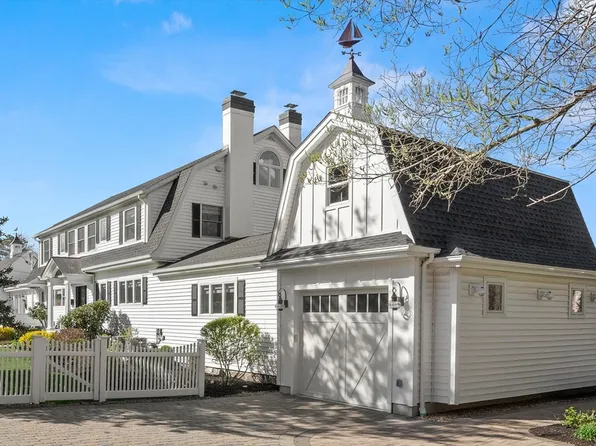 68 High Popples Rd #B, Gloucester, MA 01930