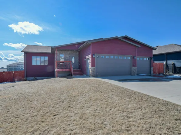 2539 States Blvd, Dickinson, ND 58601