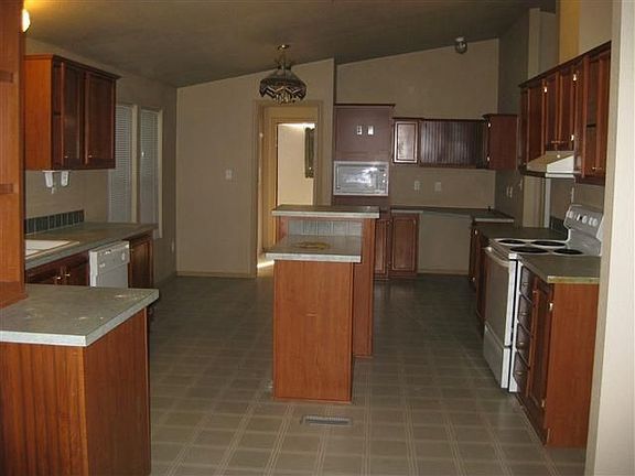 2nd image of 1635 S 388th Ave