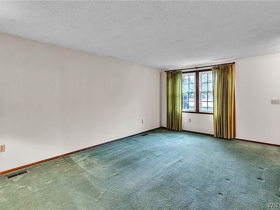 4th image of 1367 Vanderbilt Ave