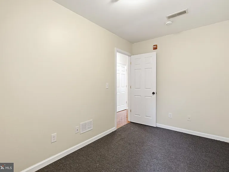 2238 N Park Ave #B — Photo 9