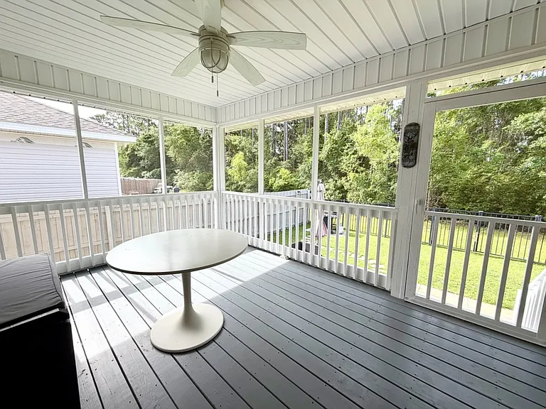 93 American Ct — Photo 22