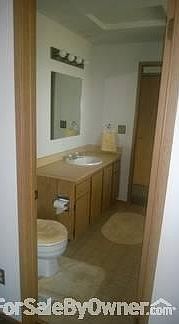 Master bathroom
						:
						2nd floor