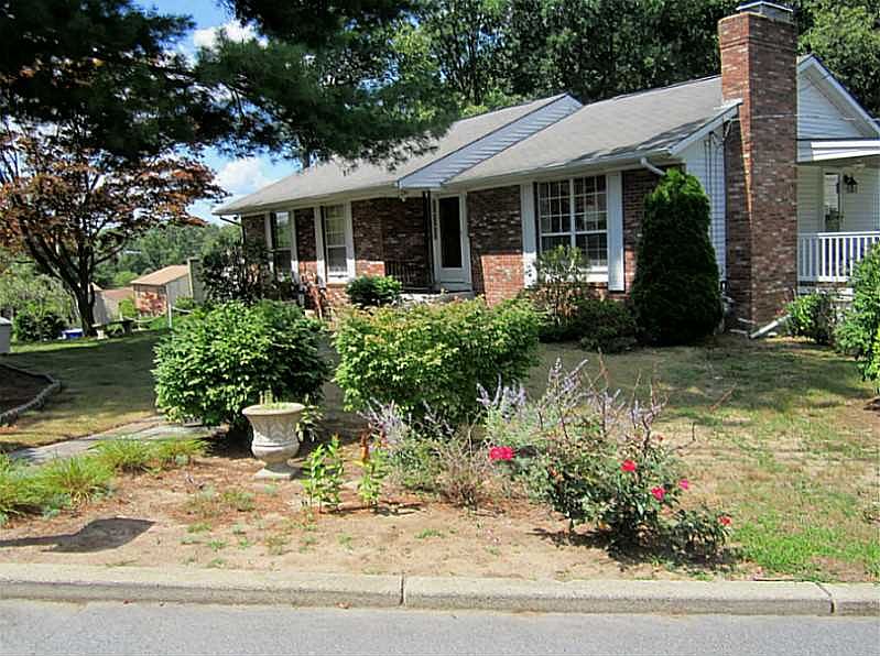 1st image of 76 Woodhaven Blvd
