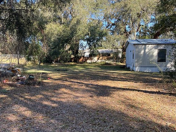 4th image of 2798 NE 34th Rd