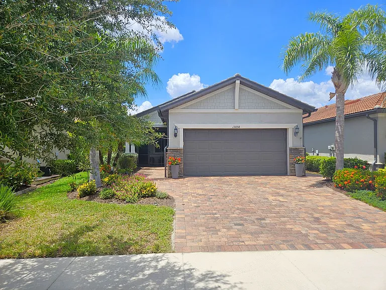 13858 Campoleone St — Photo 1
