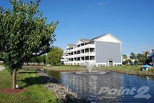 Harbour Club 8D Pond Exterior