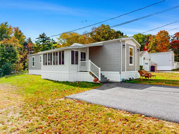 20 Hawthorn Drive, Norway, ME 04268