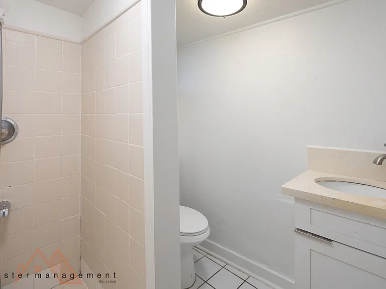 1322 Olino St #C — Photo 7