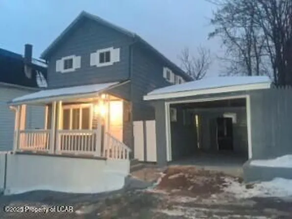 53 Oakwood Ln, Wilkes Barre, PA 18702