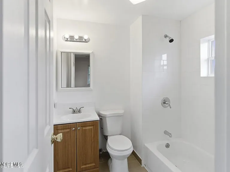 40 Twilight Ave #1 — Photo 5