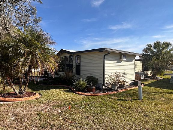 4th image of 2702 S Flamingo Rd