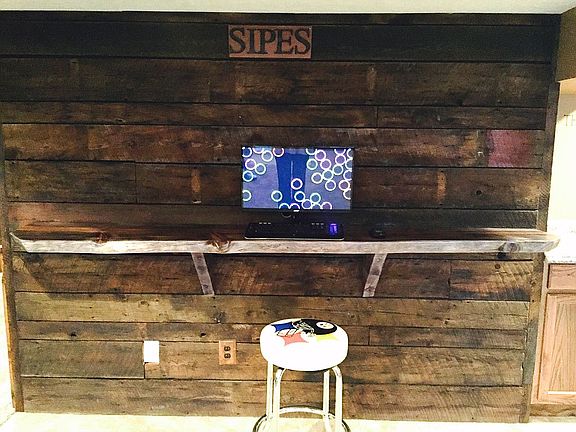 Computer station/snack bar