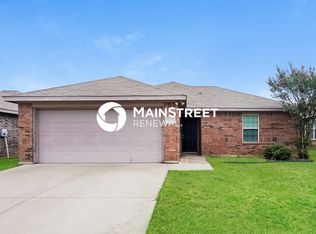 7625 Hollow Forest Dr, Fort Worth, TX 76123