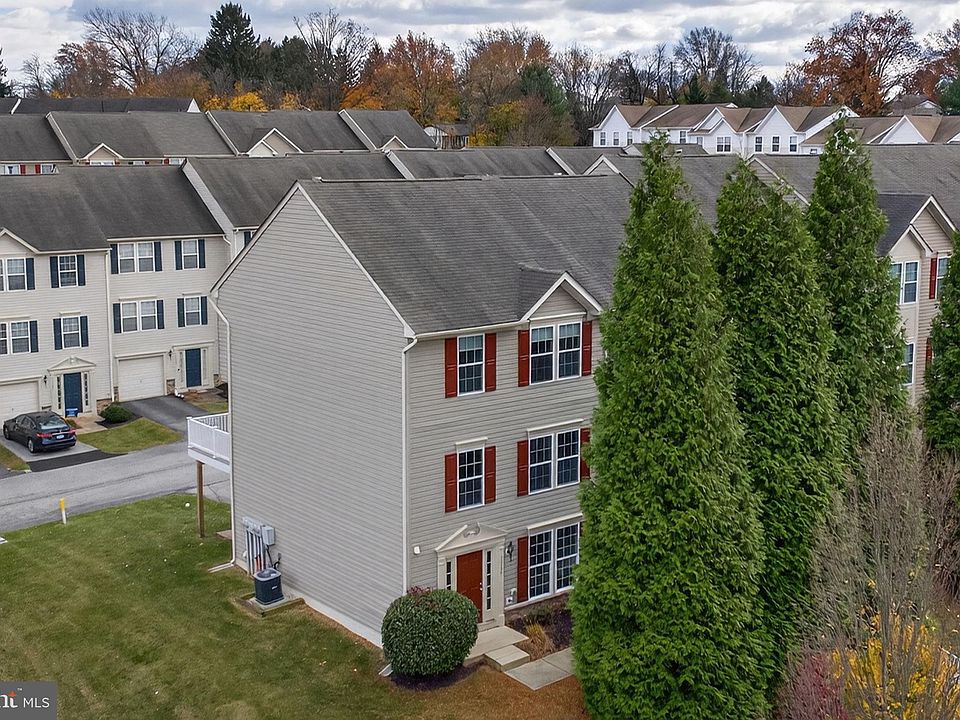 1st image of 1168 Blue Bird Ln #24