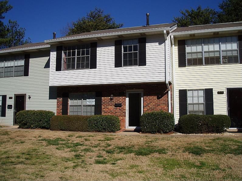 Cute 3/2.5 Townhome