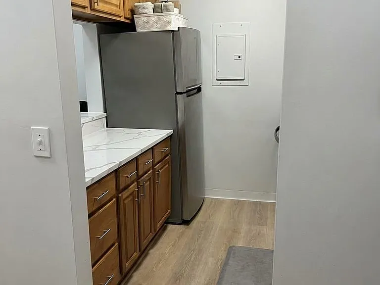 43 Van Wagenen Ave #3B — Photo 3