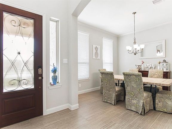 5th image of 28122 Laurel Garden Ln