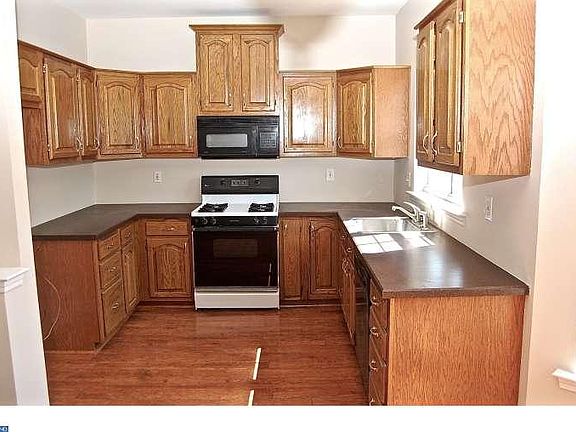 5th image of 1906 Shasta Cir