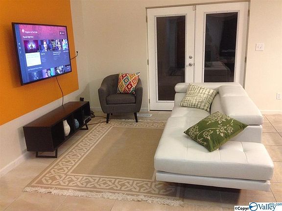 2nd image of 1000 Hillview Dr NW