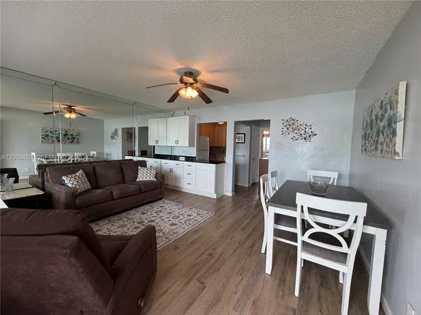 851 Atlantic Shores Blvd APT 119, Hallandale, FL 33009