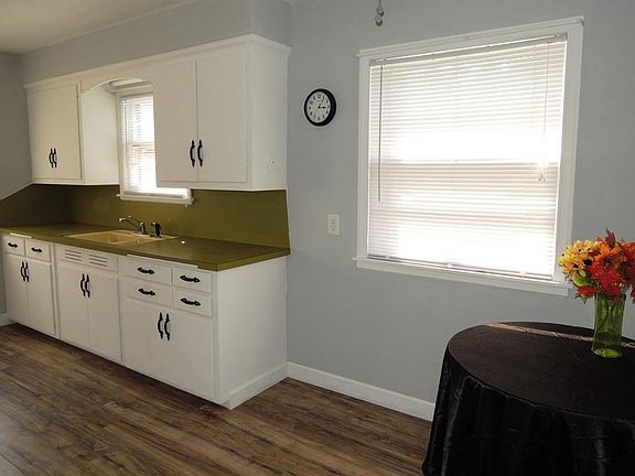 4th image of 7620 Wentworth Ave