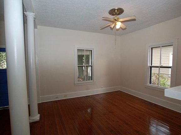 5th image of 428 E Springdale Ave
