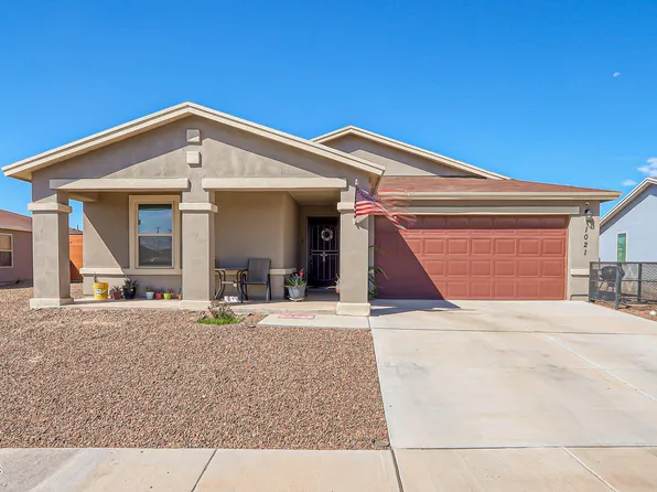 1021 Cattail Ln, Horizon City, TX 79928