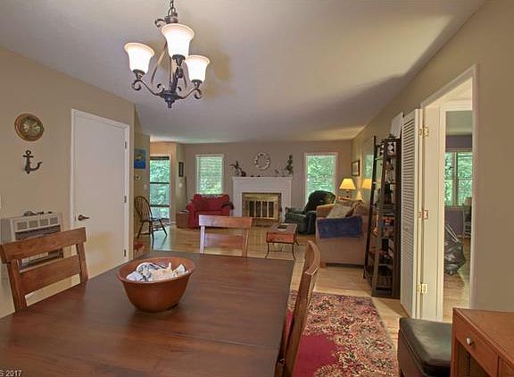 5th image of 104 Harmony Ln